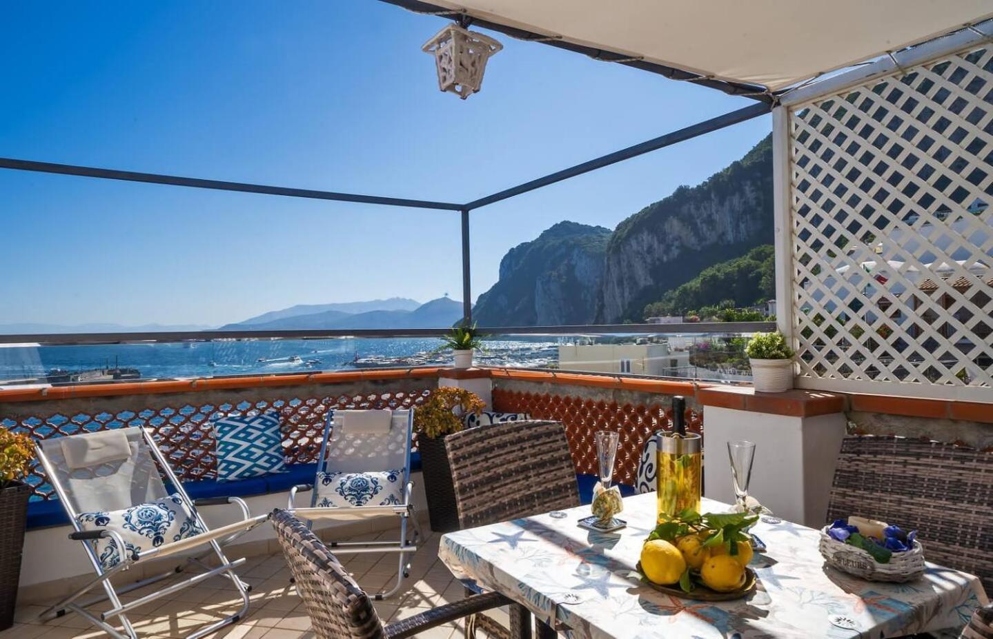 Vakantiehuis Donna Rosa - Charming House By The Sea *